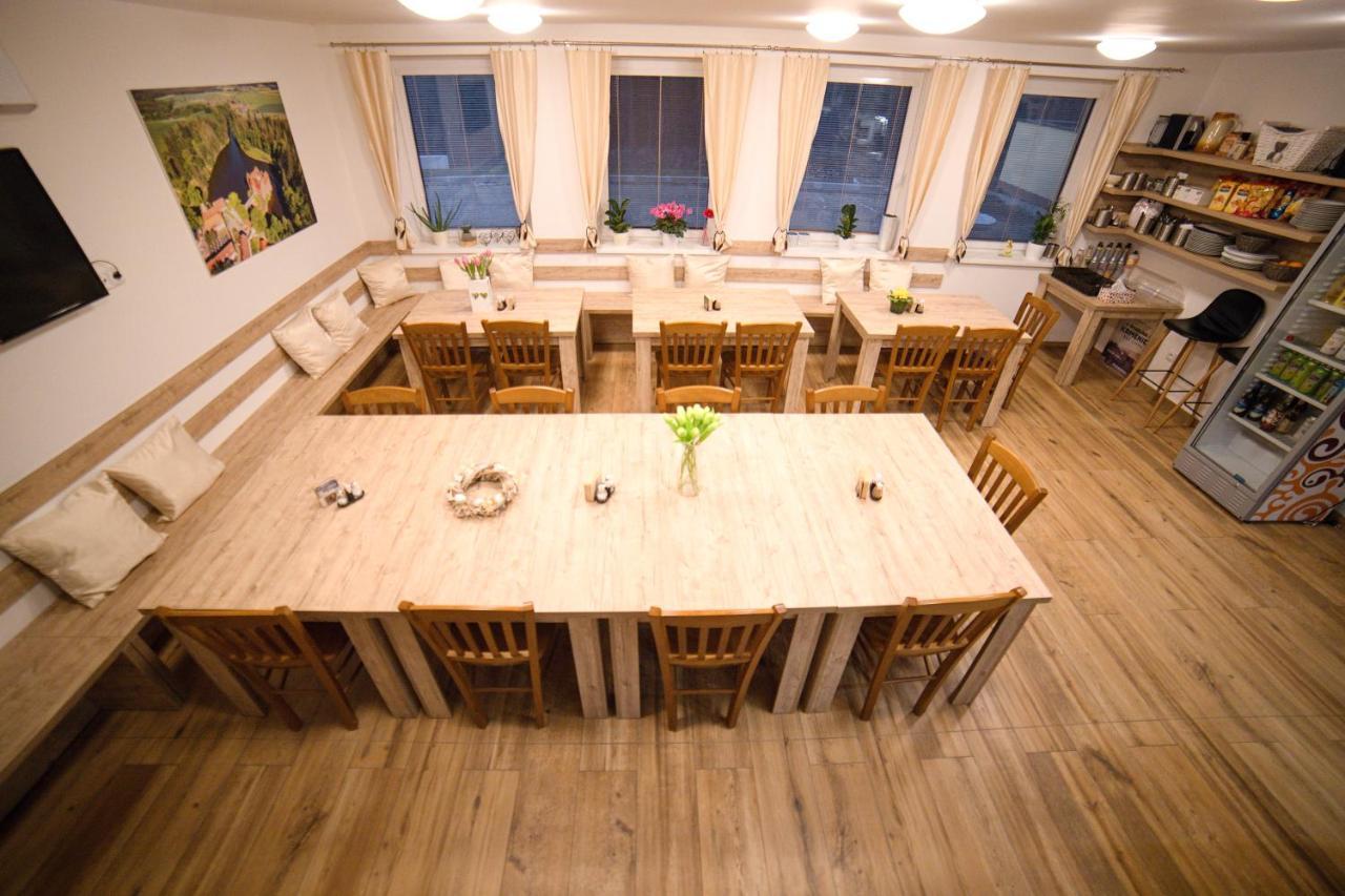 Penzion A Restaurace Zlatovlaska U Zamku Cervena Lhota Jizna エクステリア 写真